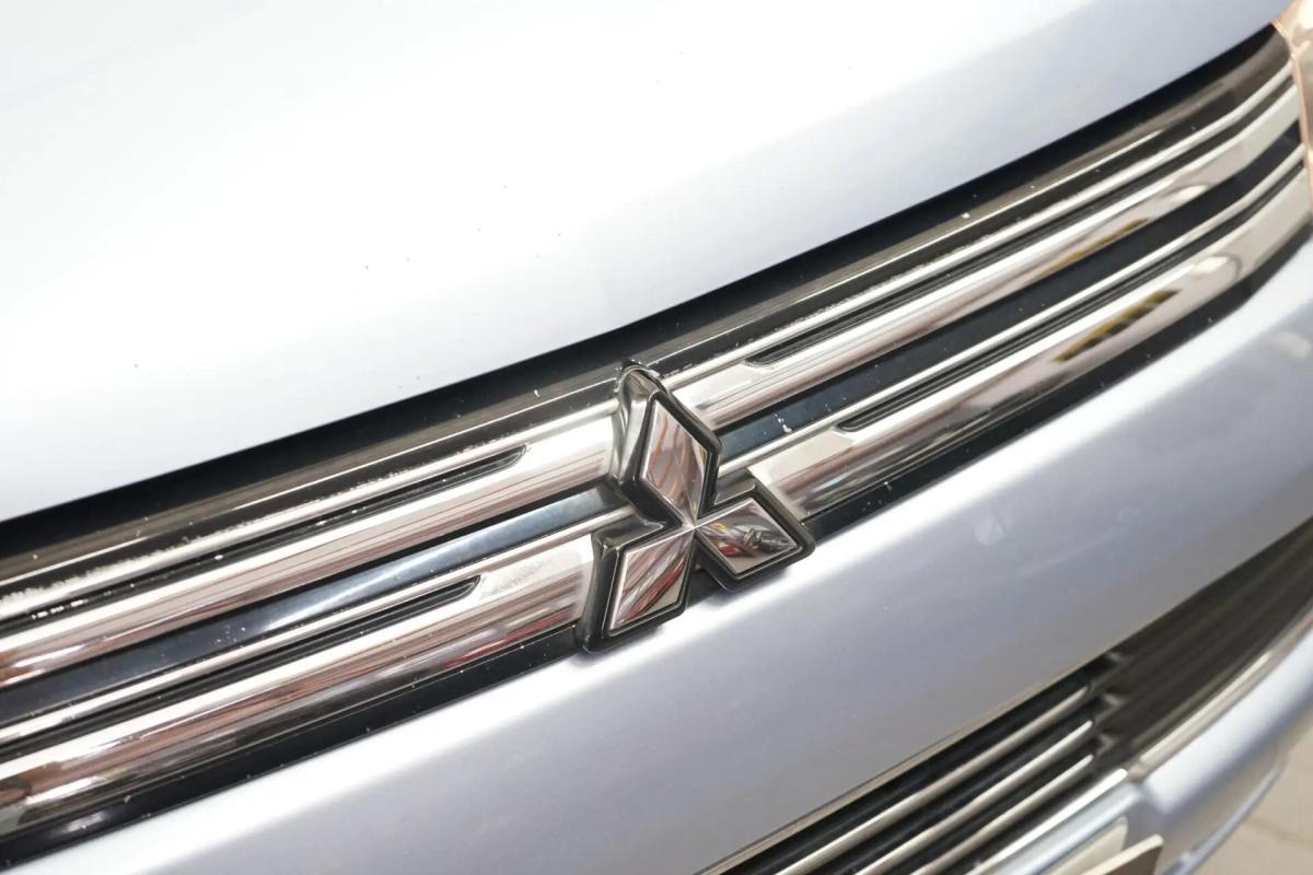 mitsubishi-outlander-2013-hibrido-a-gasolina-1998cc