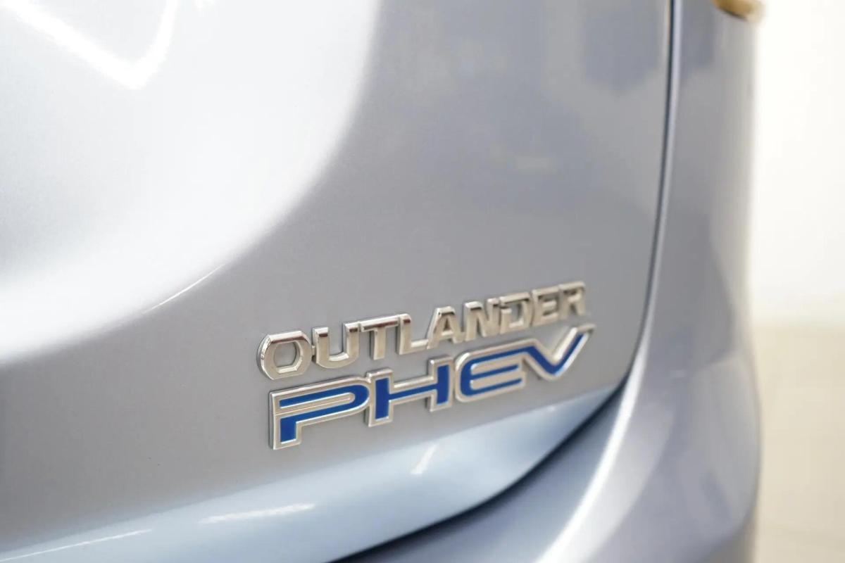 mitsubishi-outlander-2013-hibrido-a-gasolina-1998cc