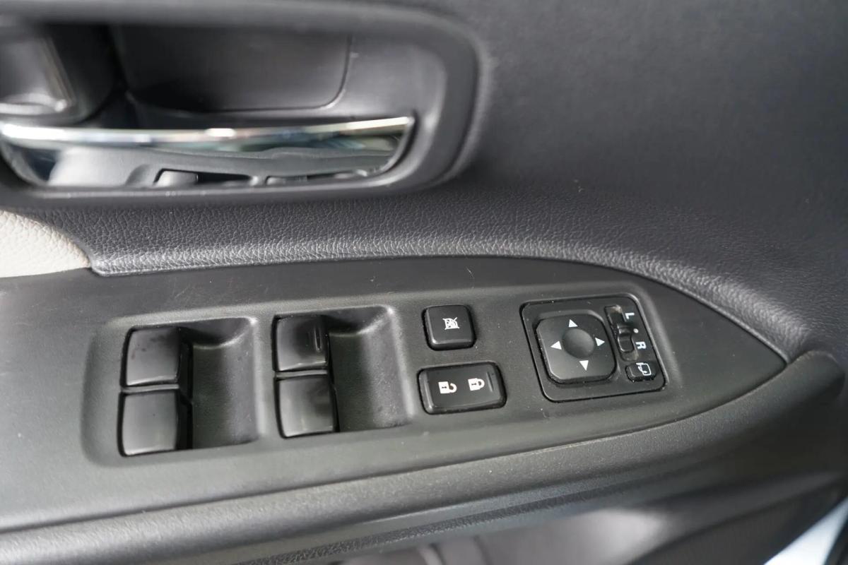 mitsubishi-outlander-2013-hibrido-a-gasolina-1998cc