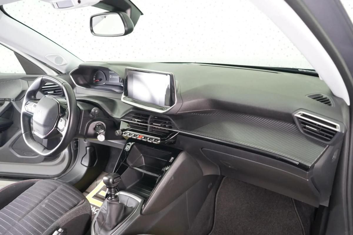 peugeot-2008-2021-gasolina-1199cc