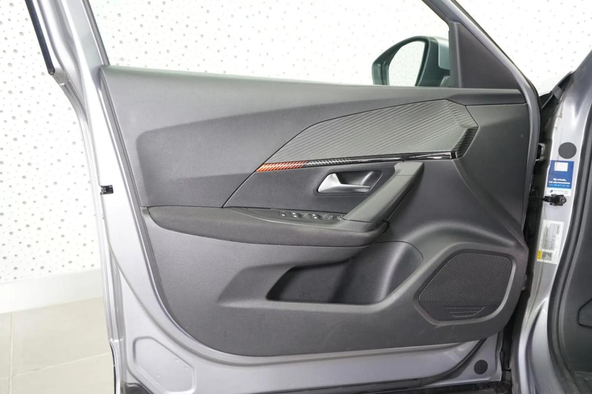 peugeot-2008-2021-gasolina-1199cc