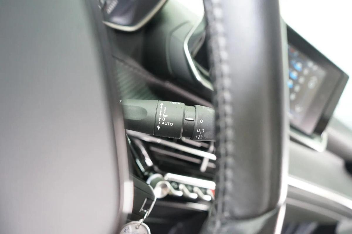 peugeot-2008-2021-gasolina-1199cc