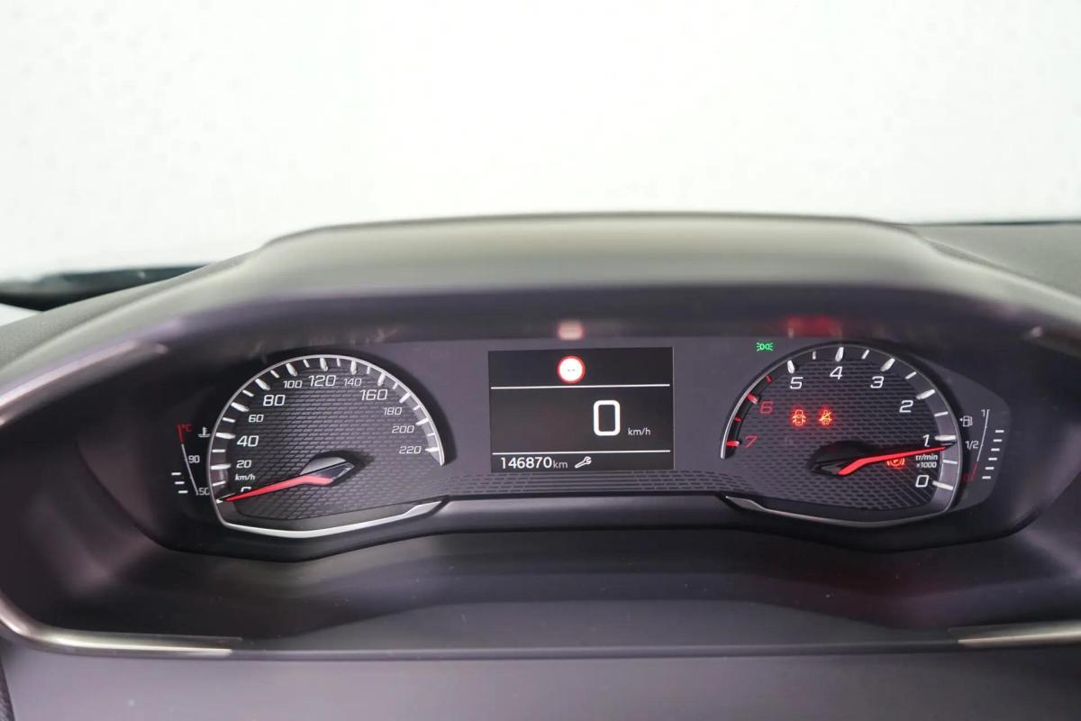 peugeot-2008-2021-gasolina-1199cc