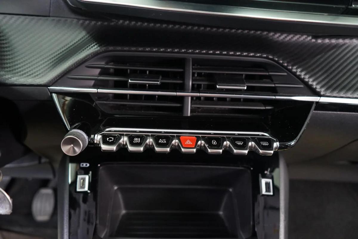 peugeot-2008-2021-gasolina-1199cc