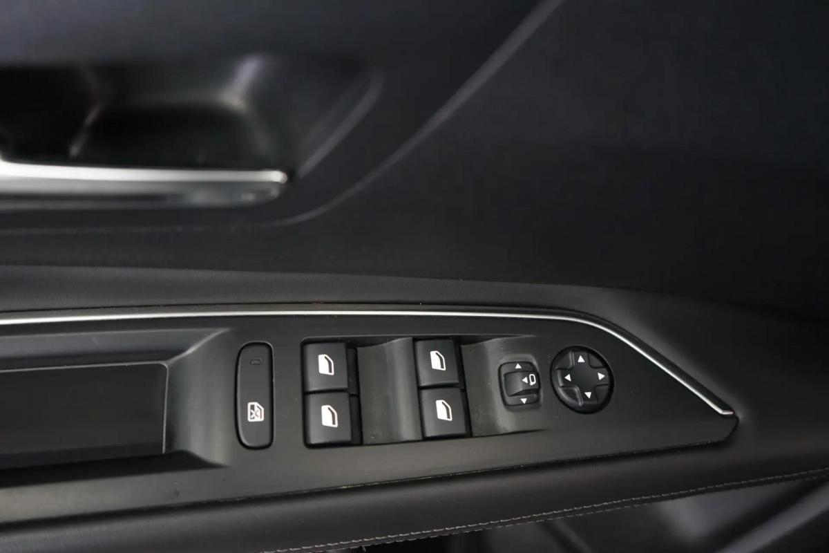 peugeot-3008-2018-gasolina-1199cc