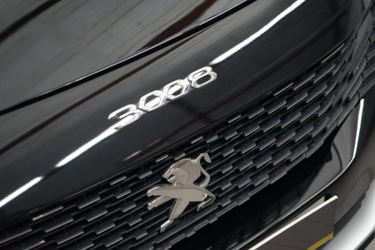 peugeot-5008-2021-gasolina-1199cc