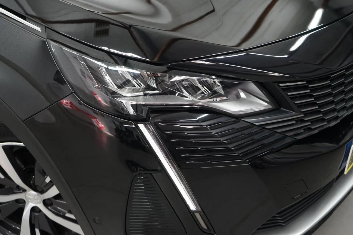 peugeot-5008-2021-gasolina-1199cc