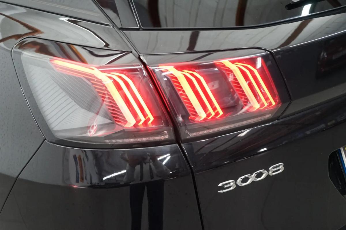 peugeot-5008-2021-gasolina-1199cc