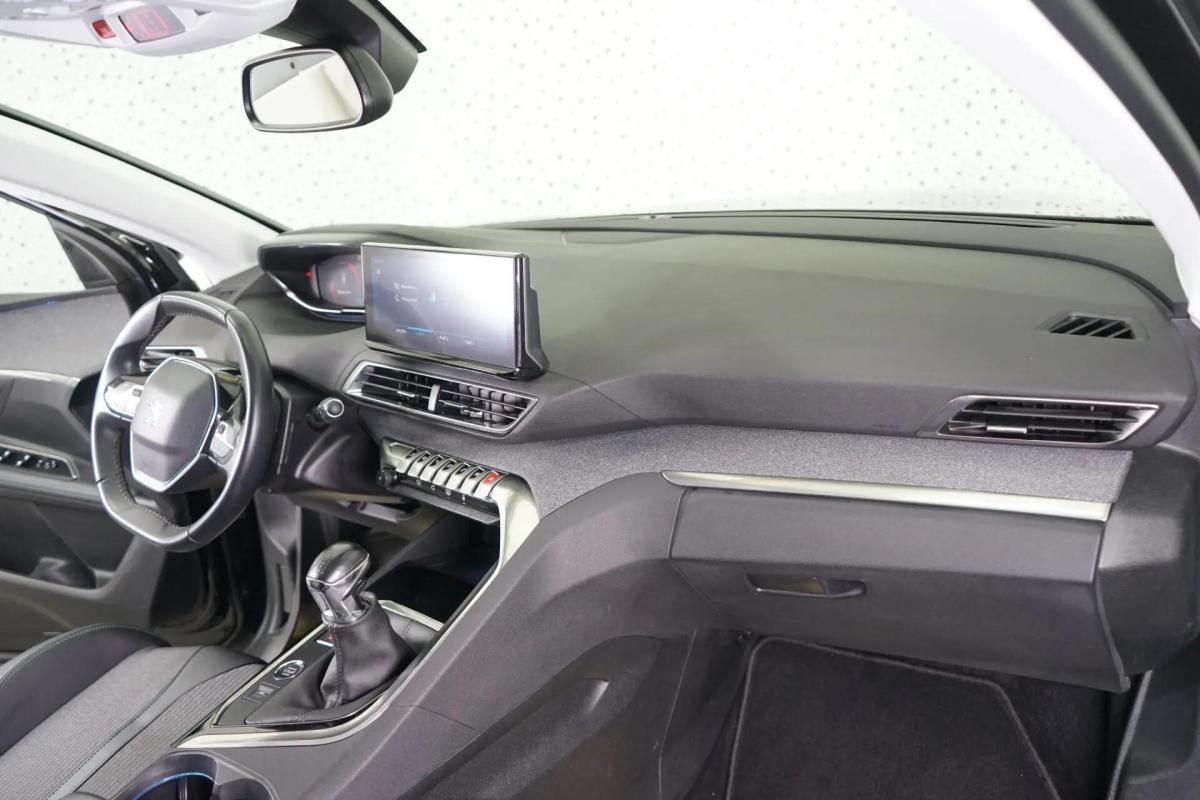 peugeot-5008-2021-gasolina-1199cc
