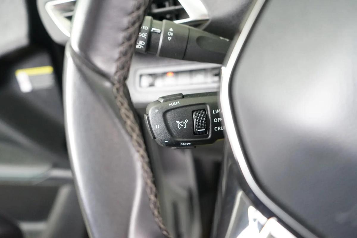 peugeot-5008-2021-gasolina-1199cc