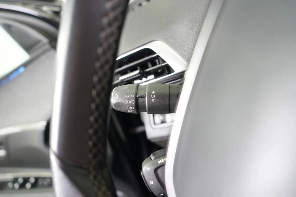 peugeot-5008-2021-gasolina-1199cc