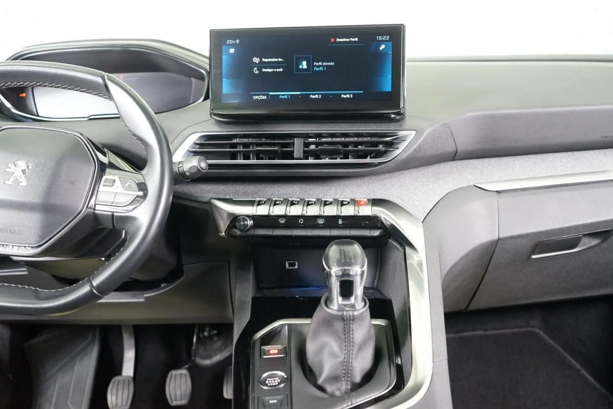 peugeot-5008-2021-gasolina-1199cc