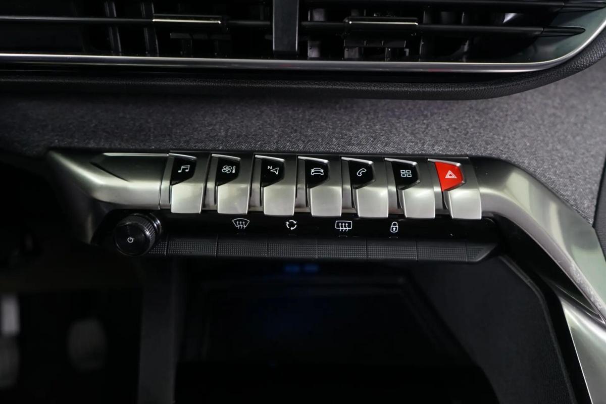 peugeot-5008-2021-gasolina-1199cc