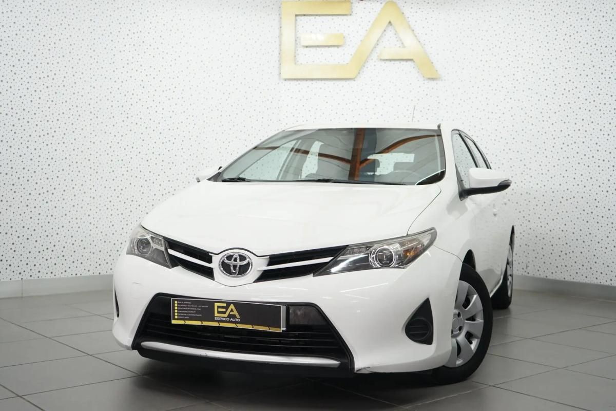toyota-auris-2014-diesel-1364cc