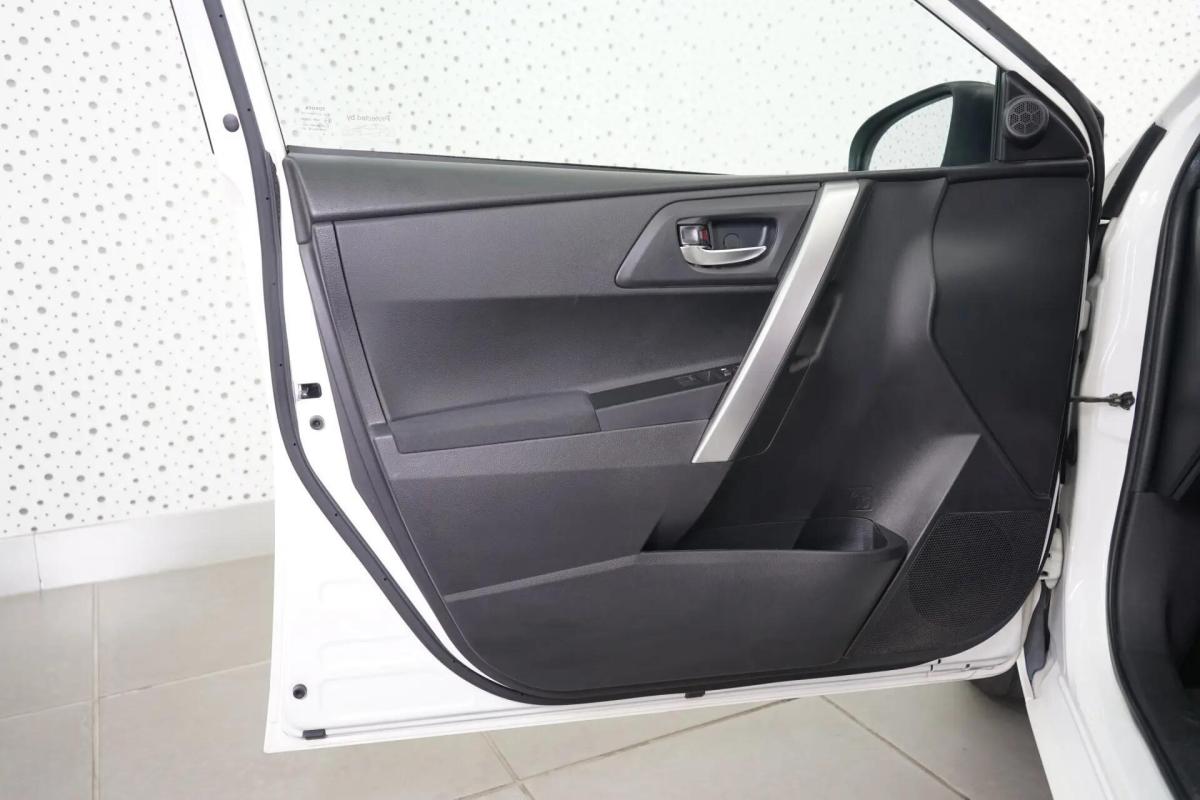 toyota-auris-2014-diesel-1364cc