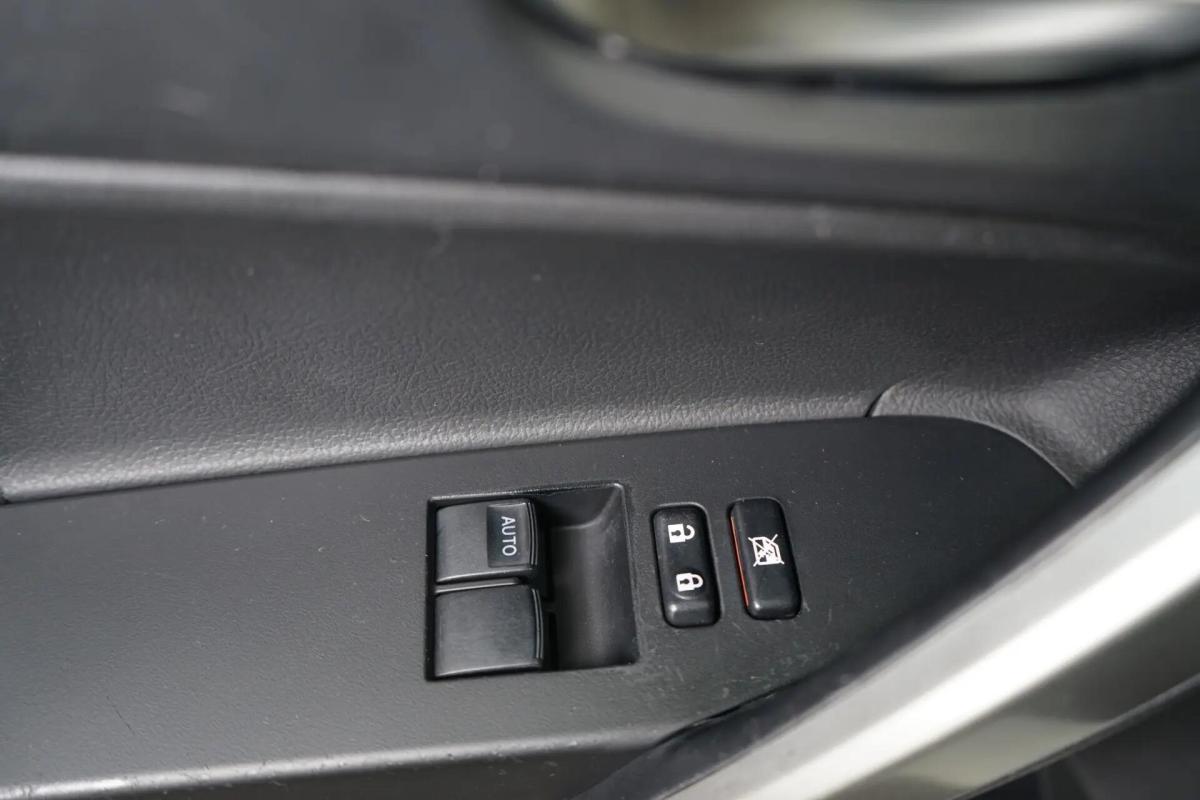 toyota-auris-2014-diesel-1364cc