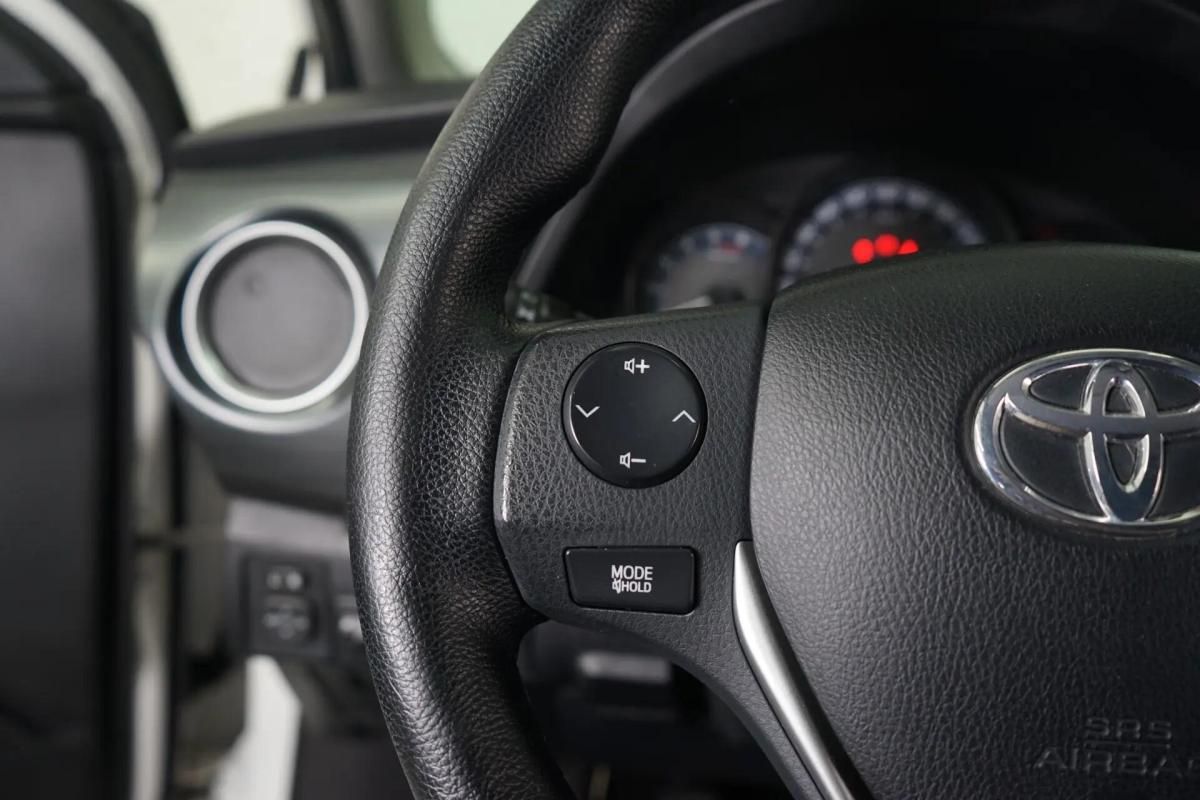 toyota-auris-2014-diesel-1364cc