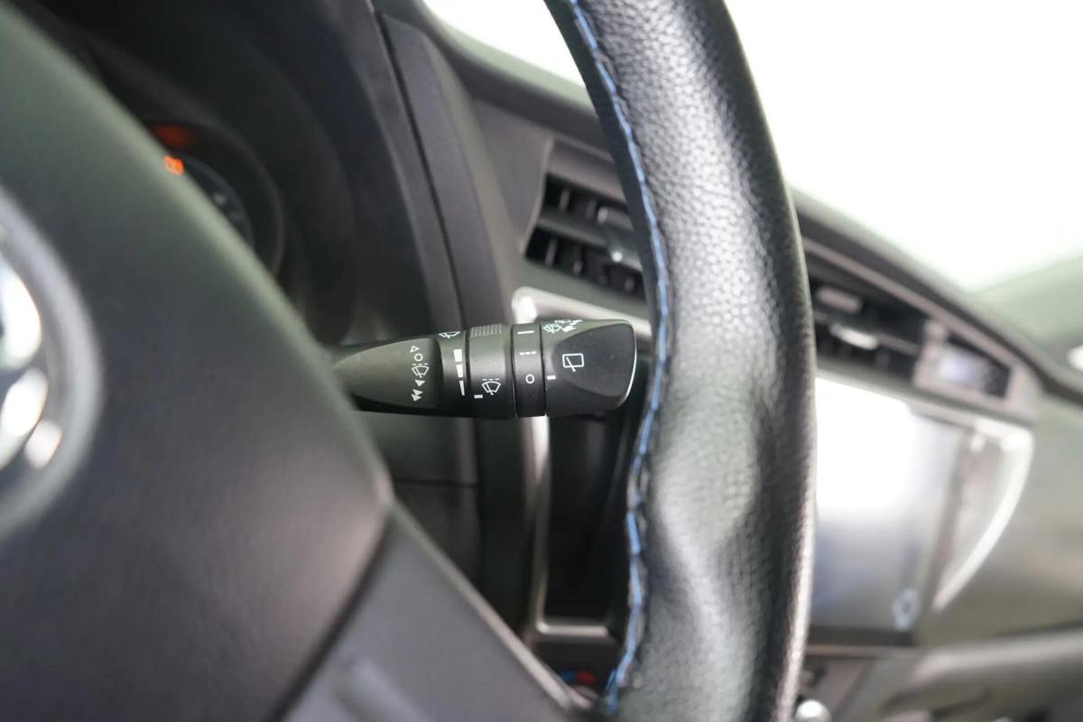 toyota-auris-2014-diesel-1364cc