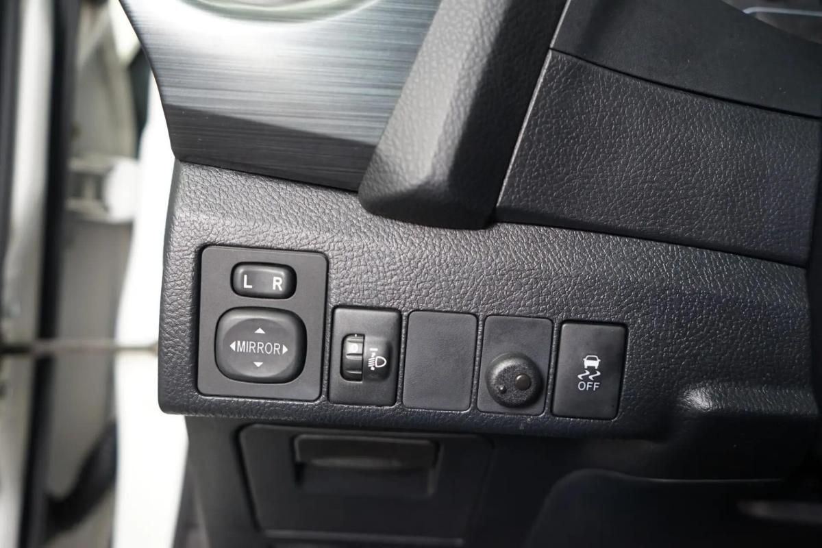 toyota-auris-2014-diesel-1364cc