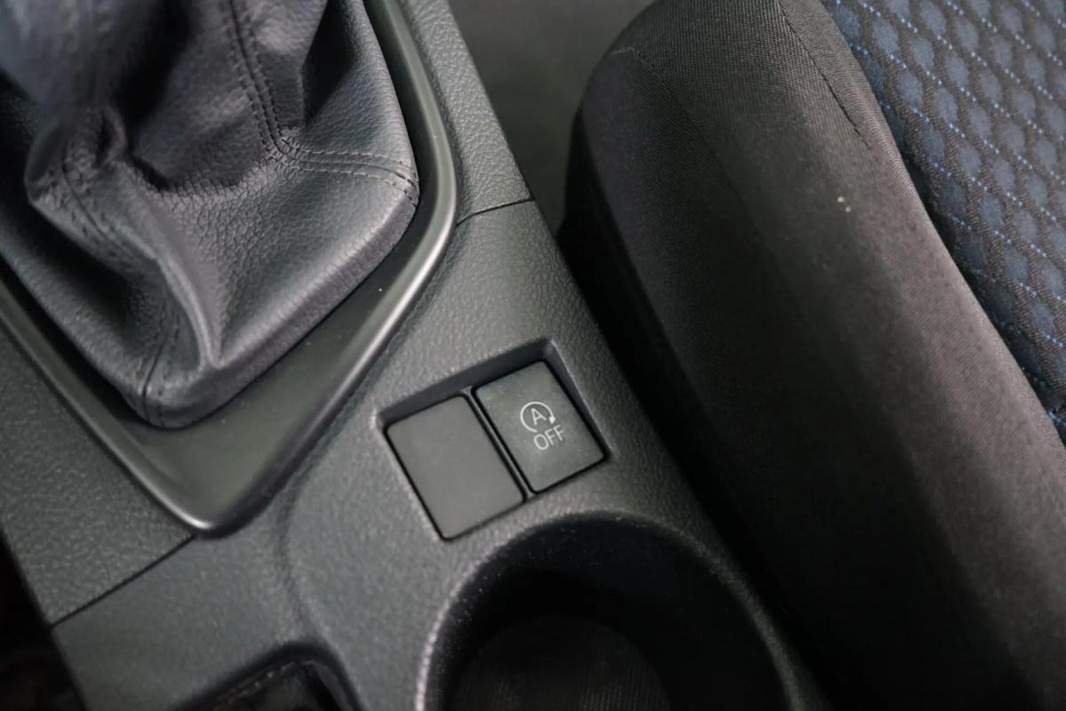 toyota-auris-2014-diesel-1364cc
