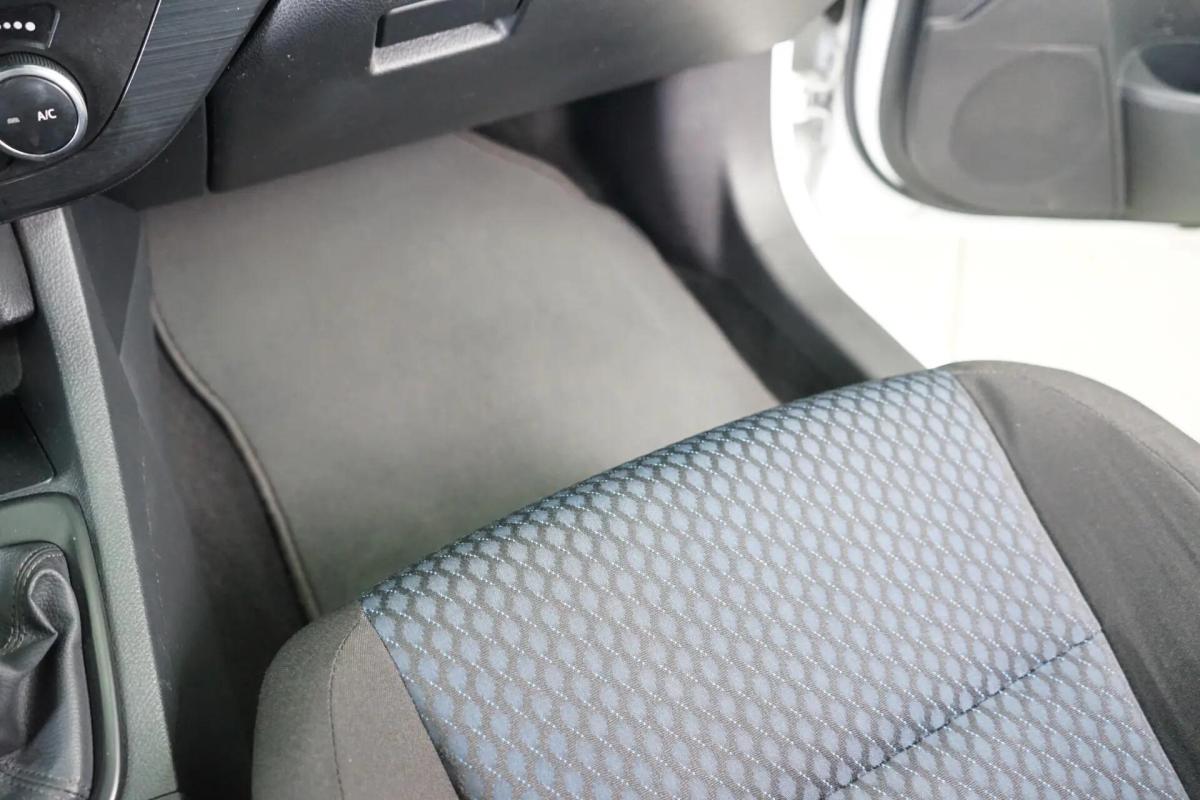 toyota-auris-2014-diesel-1364cc