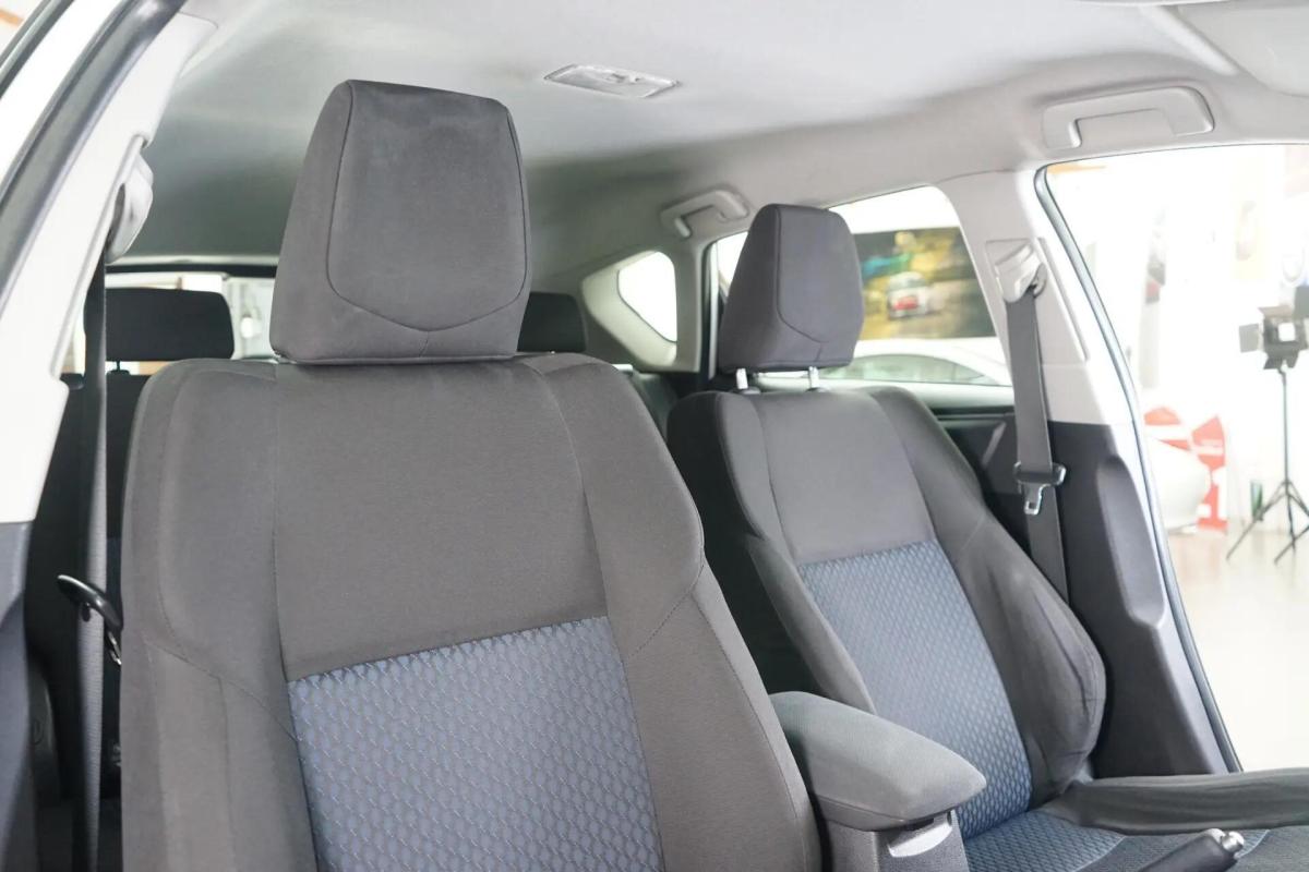 toyota-auris-2014-diesel-1364cc