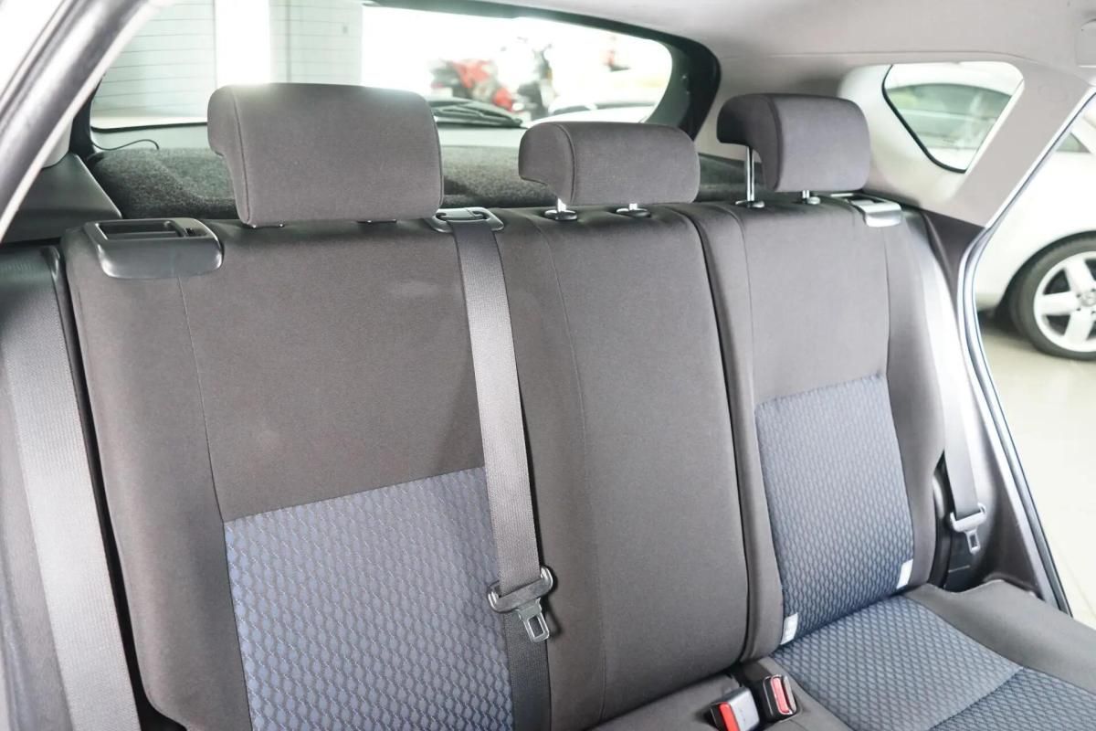 toyota-auris-2014-diesel-1364cc