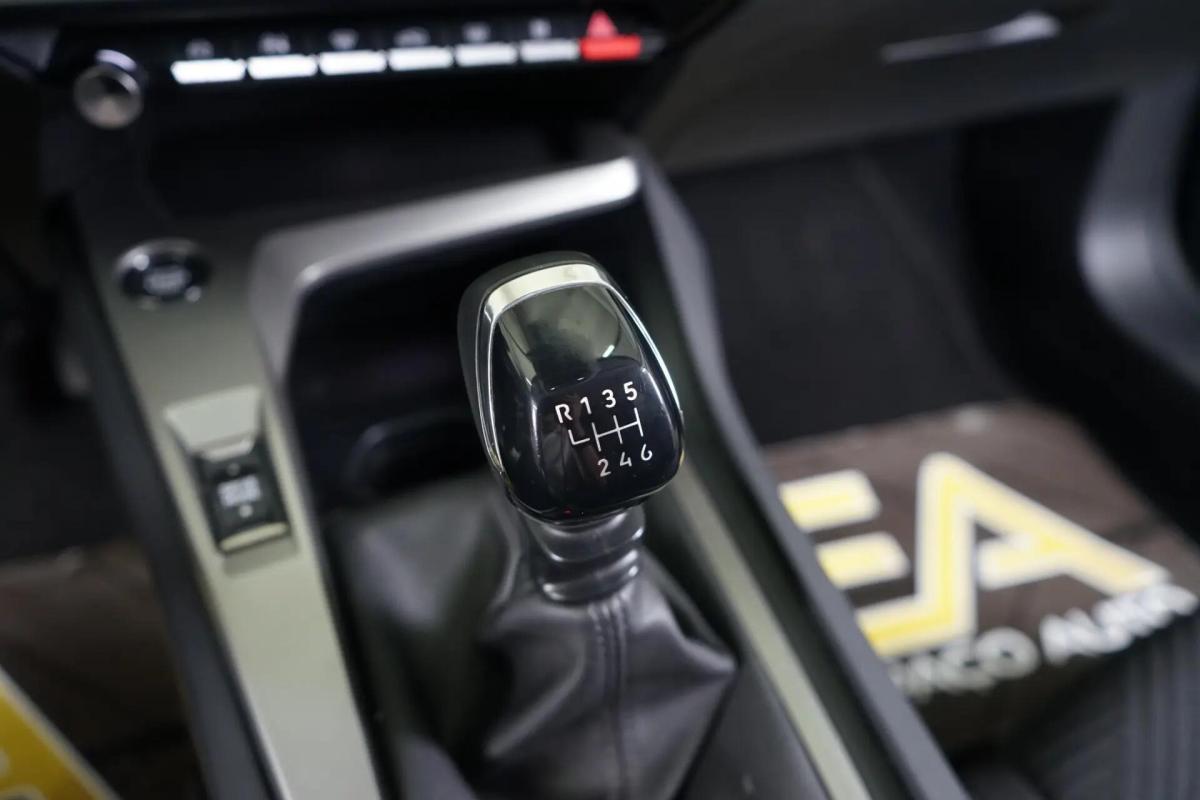 peugeot-308-sw-2022-gasolina-1199cc