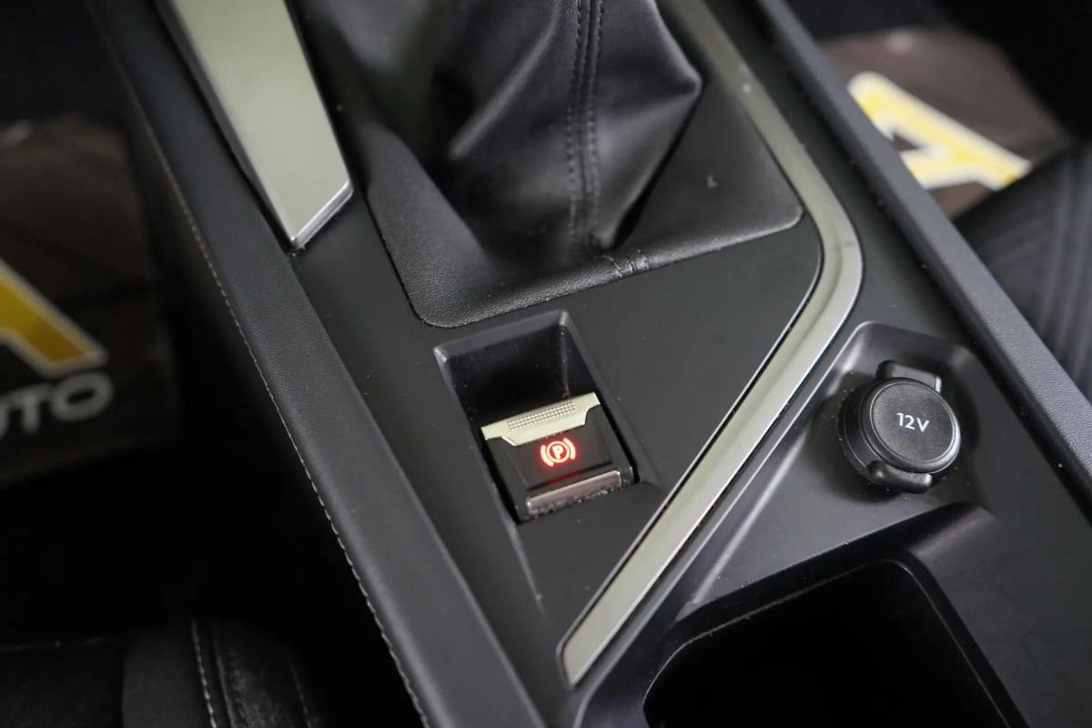 peugeot-308-sw-2022-gasolina-1199cc