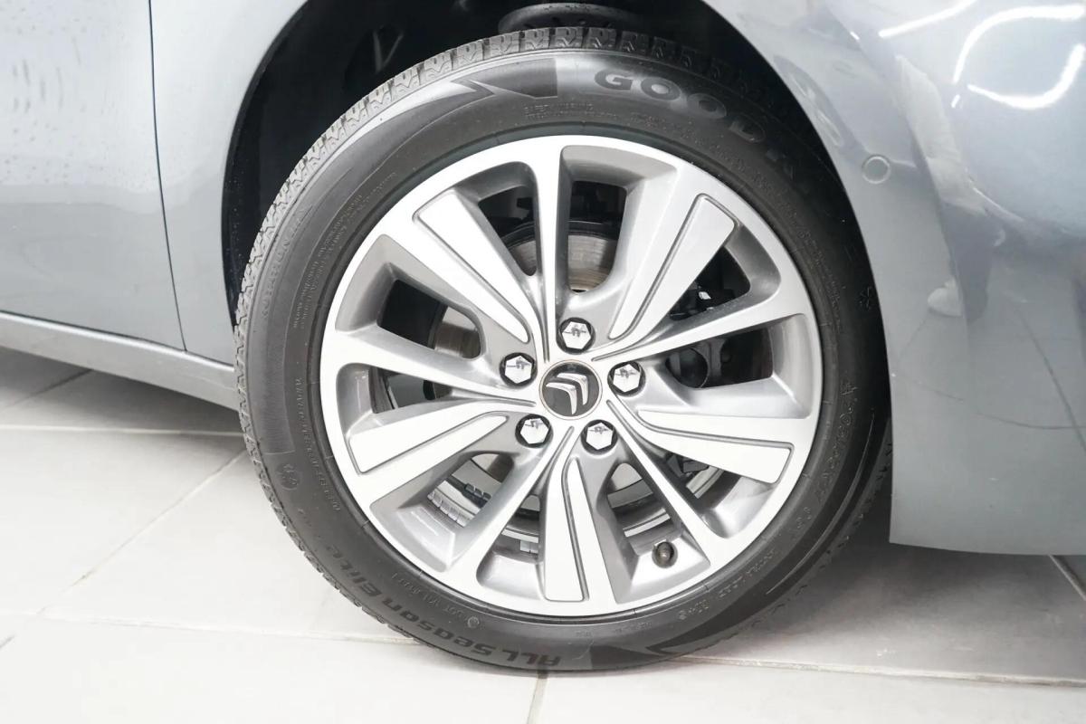 citroen-c4-grand-picasso-2015-diesel-1560cc