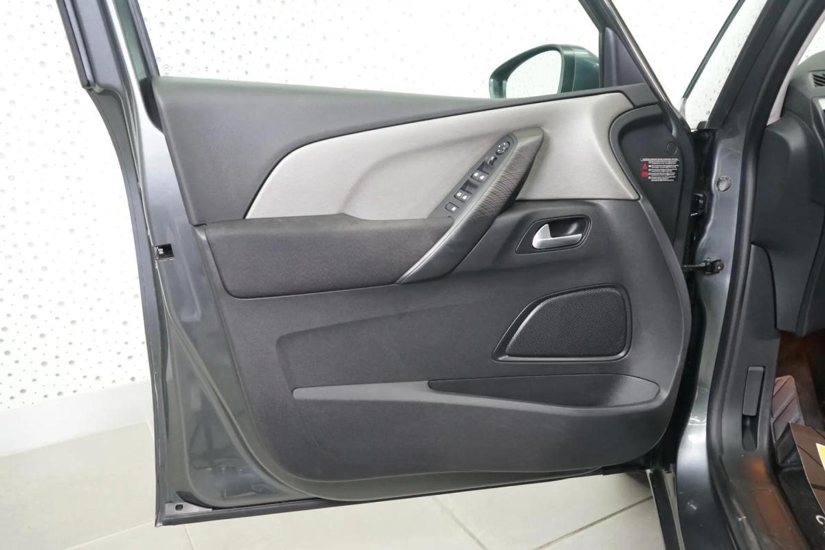 citroen-c4-grand-picasso-2015-diesel-1560cc