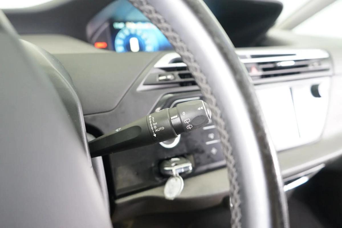 citroen-c4-grand-picasso-2015-diesel-1560cc