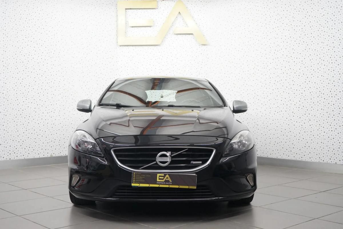 volvo-v40-2013-diesel-1560cc