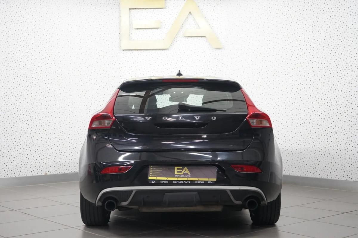 volvo-v40-2013-diesel-1560cc