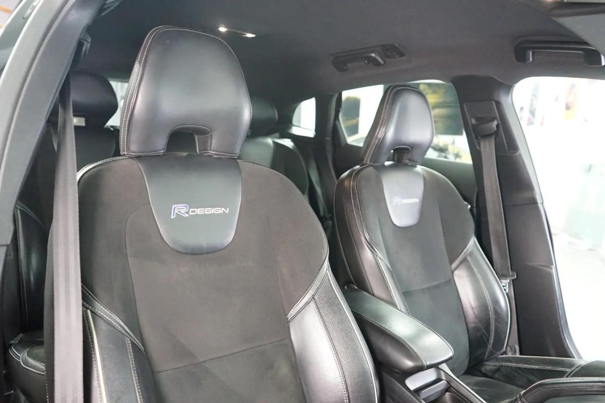 volvo-v40-2013-diesel-1560cc