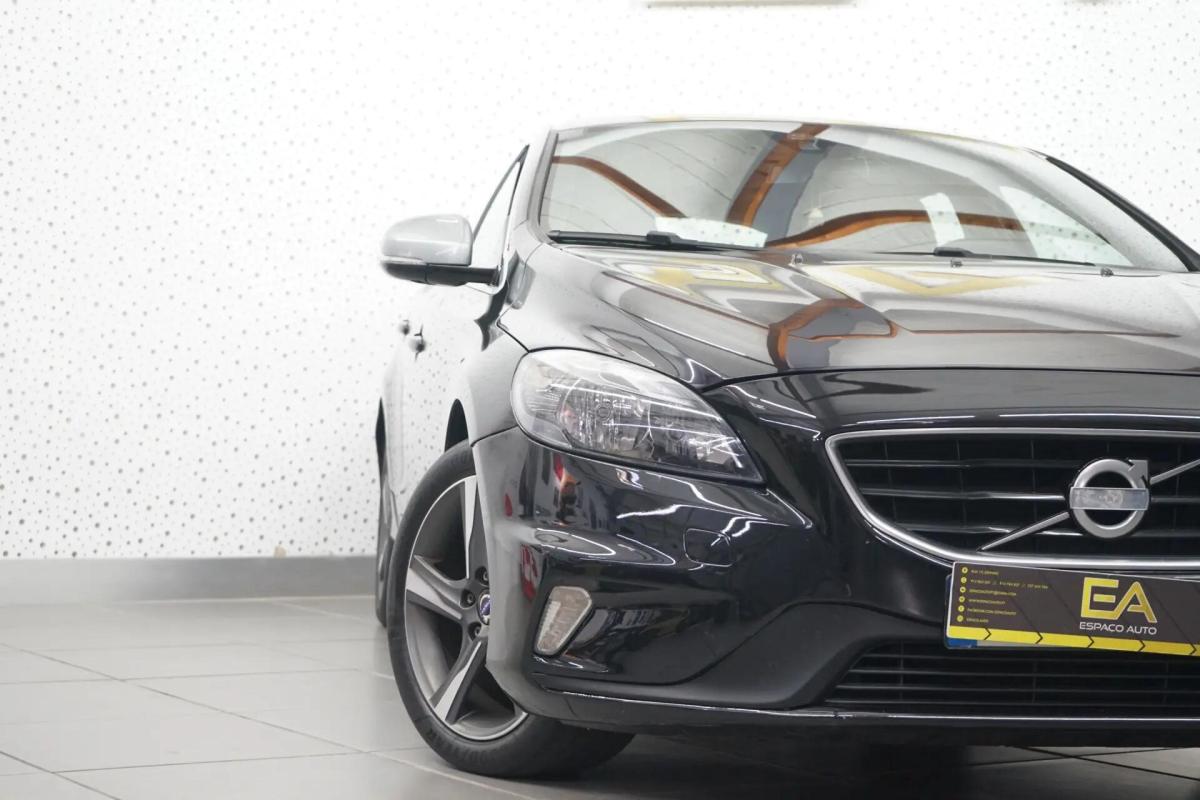 volvo-v40-2013-diesel-1560cc