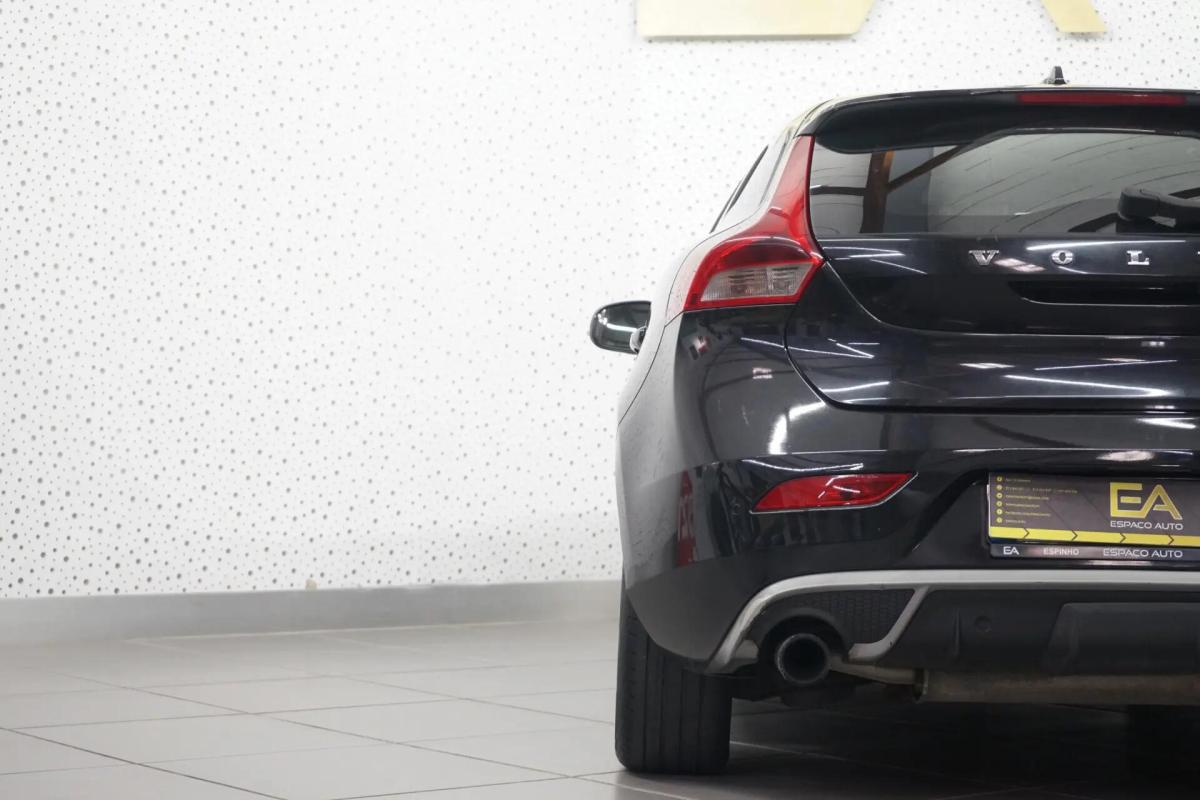volvo-v40-2013-diesel-1560cc