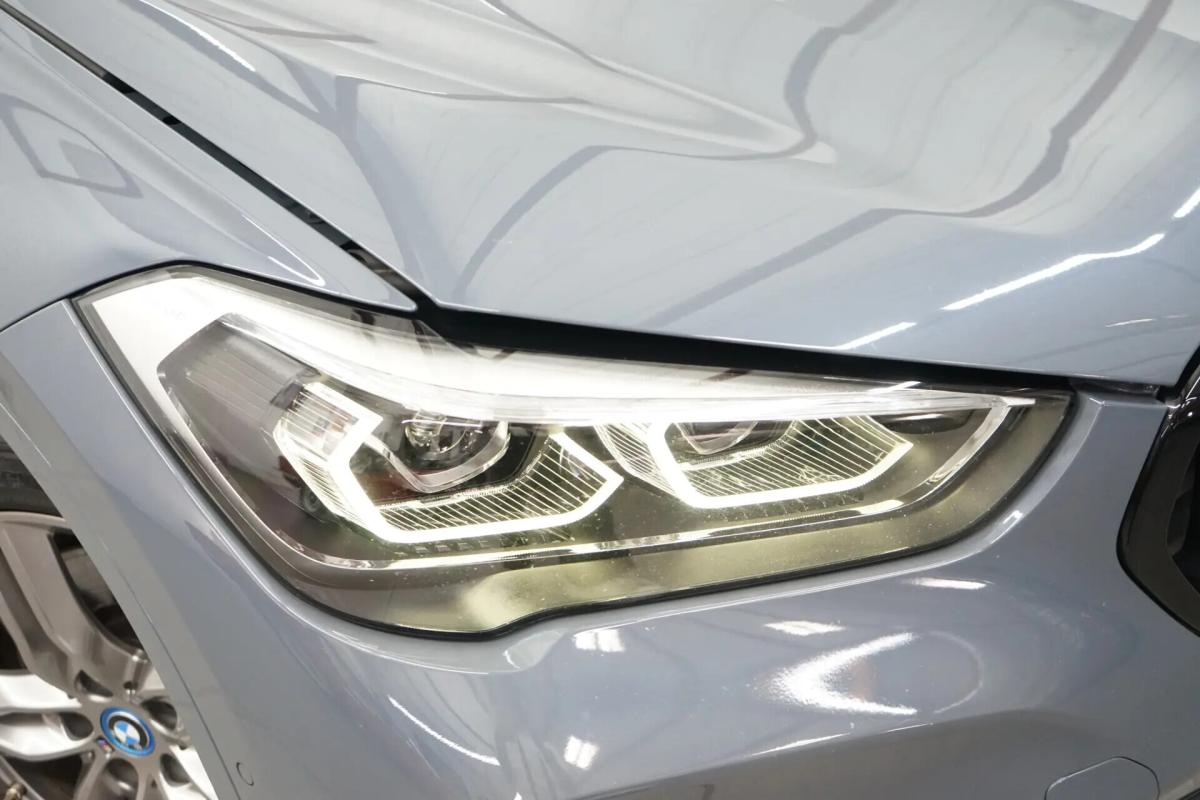 bmw-x1-xdrive25e-2022-hibrido-a-gasolina-1499cc