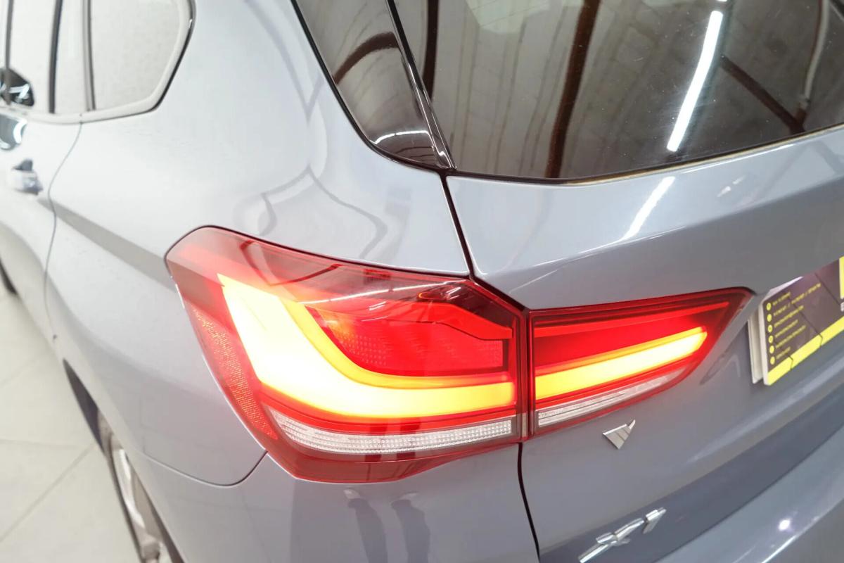 bmw-x1-xdrive25e-2022-hibrido-a-gasolina-1499cc