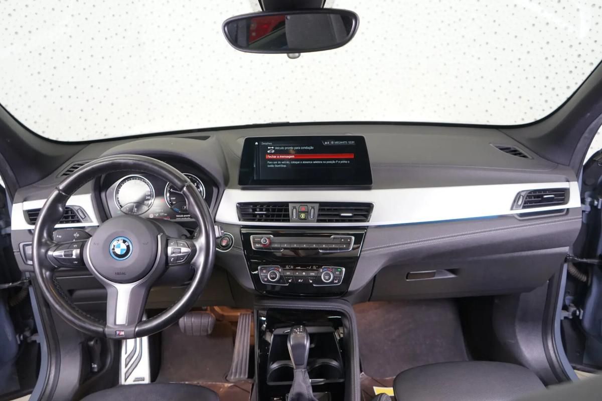 bmw-x1-xdrive25e-2022-hibrido-a-gasolina-1499cc