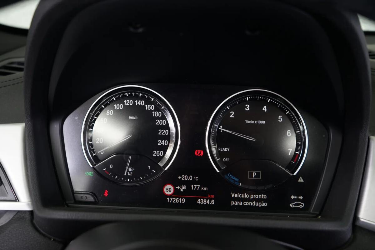 bmw-x1-xdrive25e-2022-hibrido-a-gasolina-1499cc