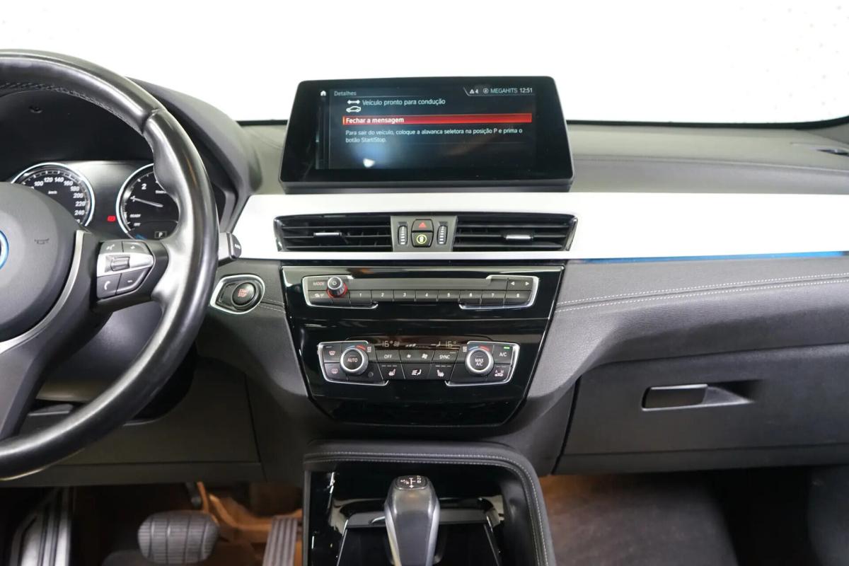 bmw-x1-xdrive25e-2022-hibrido-a-gasolina-1499cc