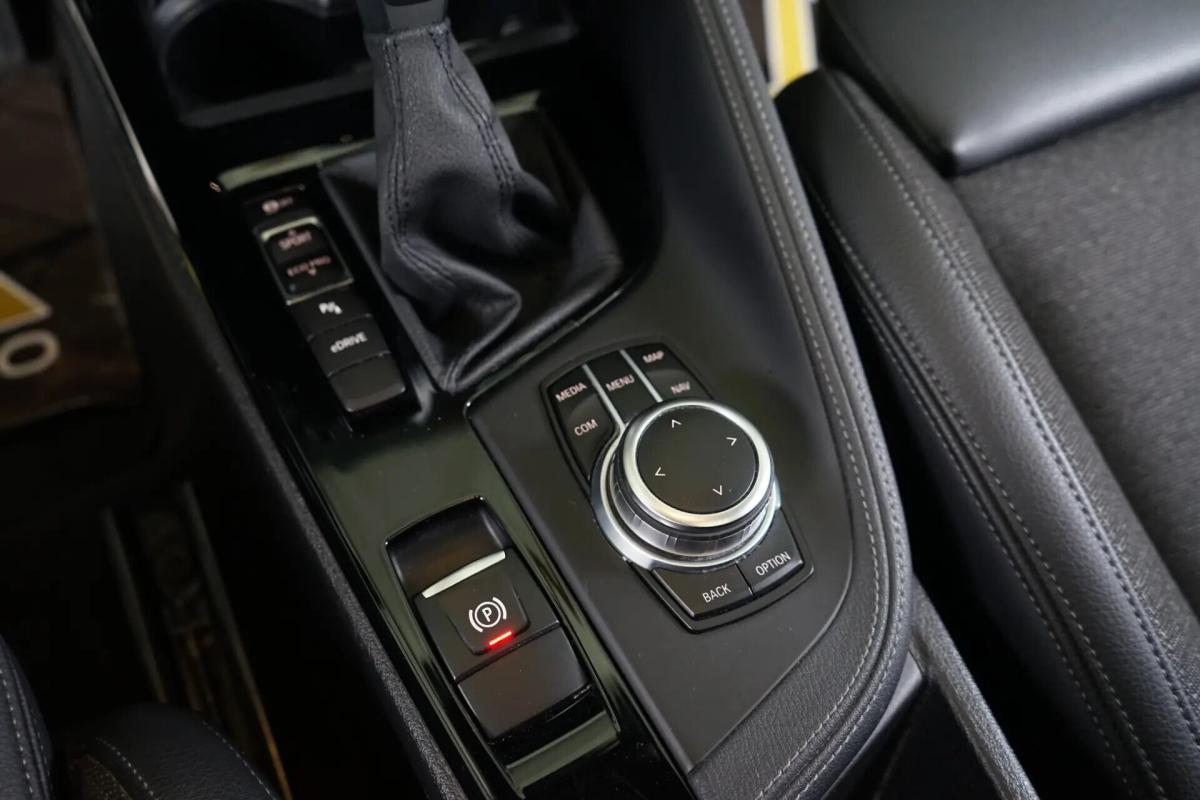 bmw-x1-xdrive25e-2022-hibrido-a-gasolina-1499cc