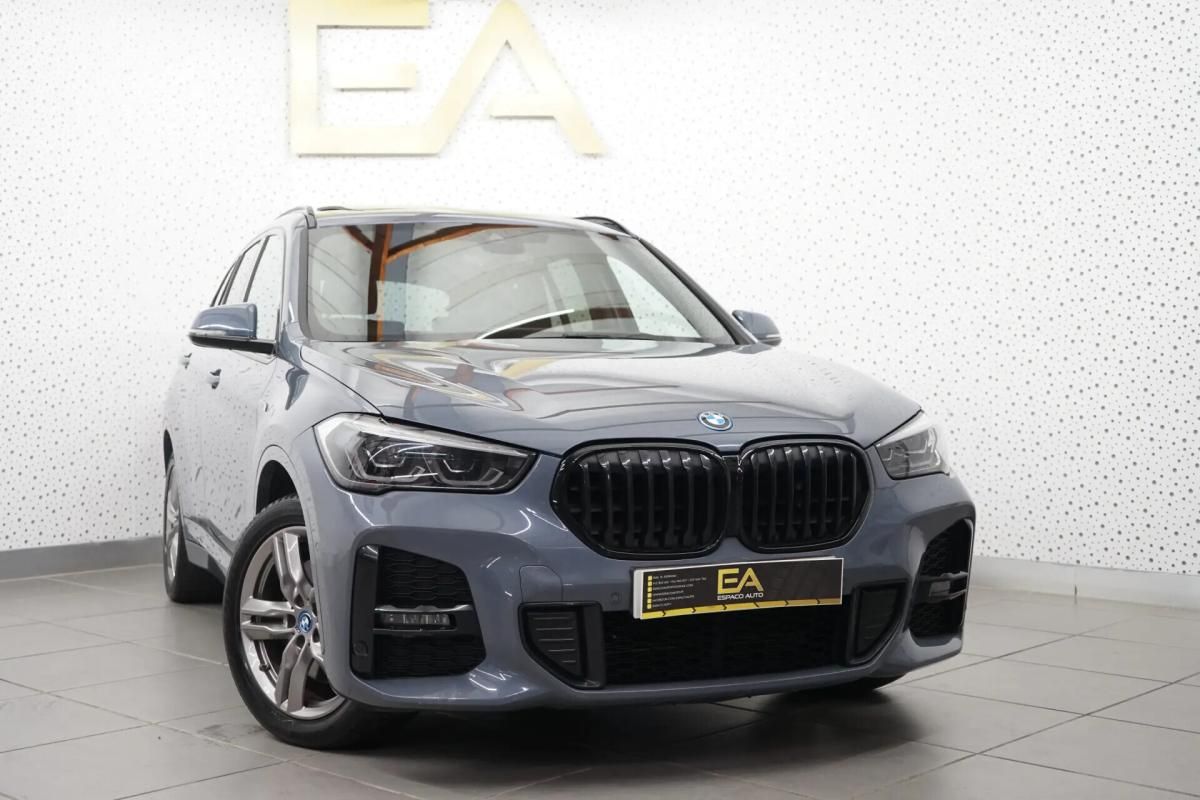 bmw-x1-xdrive25e-2022-hibrido-a-gasolina-1499cc