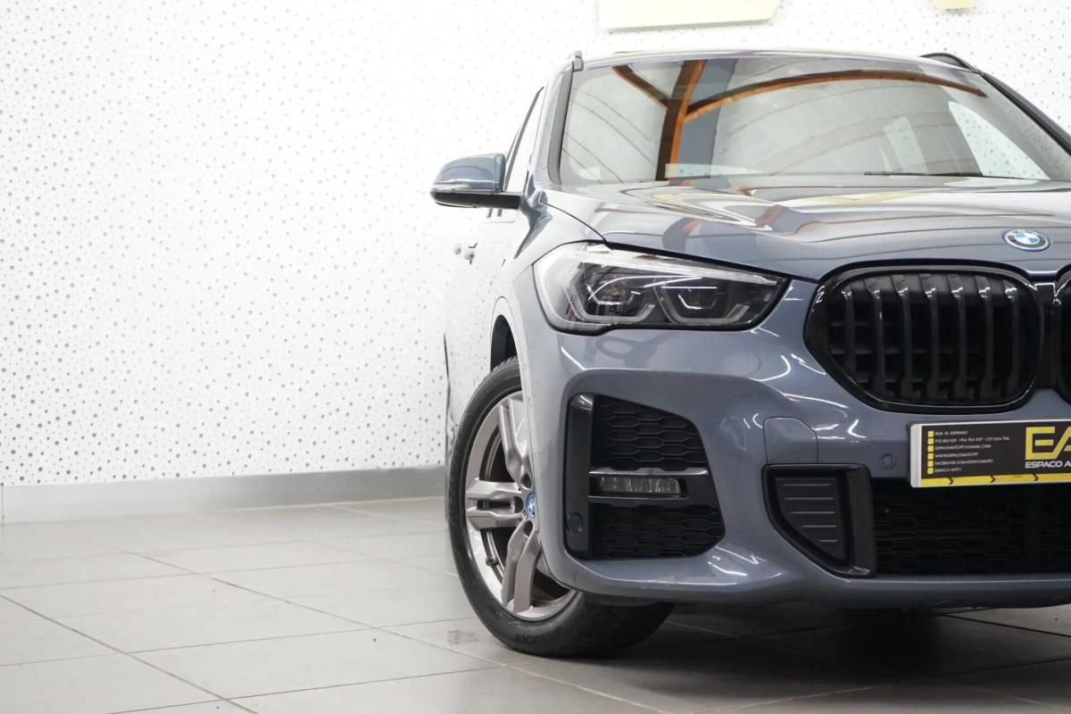 bmw-x1-xdrive25e-2022-hibrido-a-gasolina-1499cc