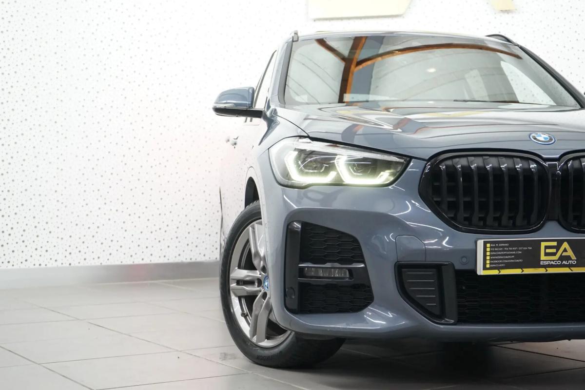 bmw-x1-xdrive25e-2022-hibrido-a-gasolina-1499cc