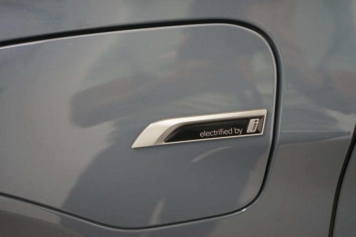 bmw-x1-xdrive25e-2022-hibrido-a-gasolina-1499cc