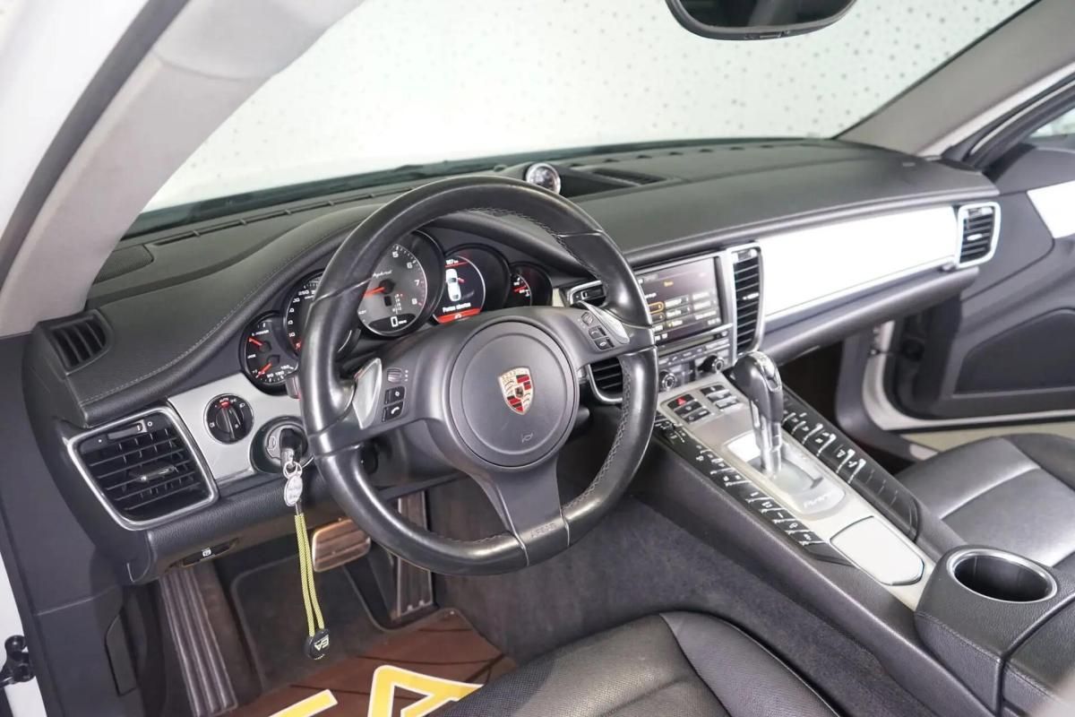 porsche-panamera-2013-hibrido-a-gasolina-2995cc