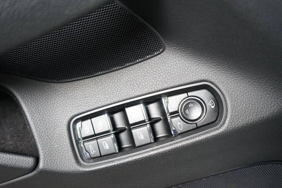 porsche-panamera-2013-hibrido-a-gasolina-2995cc