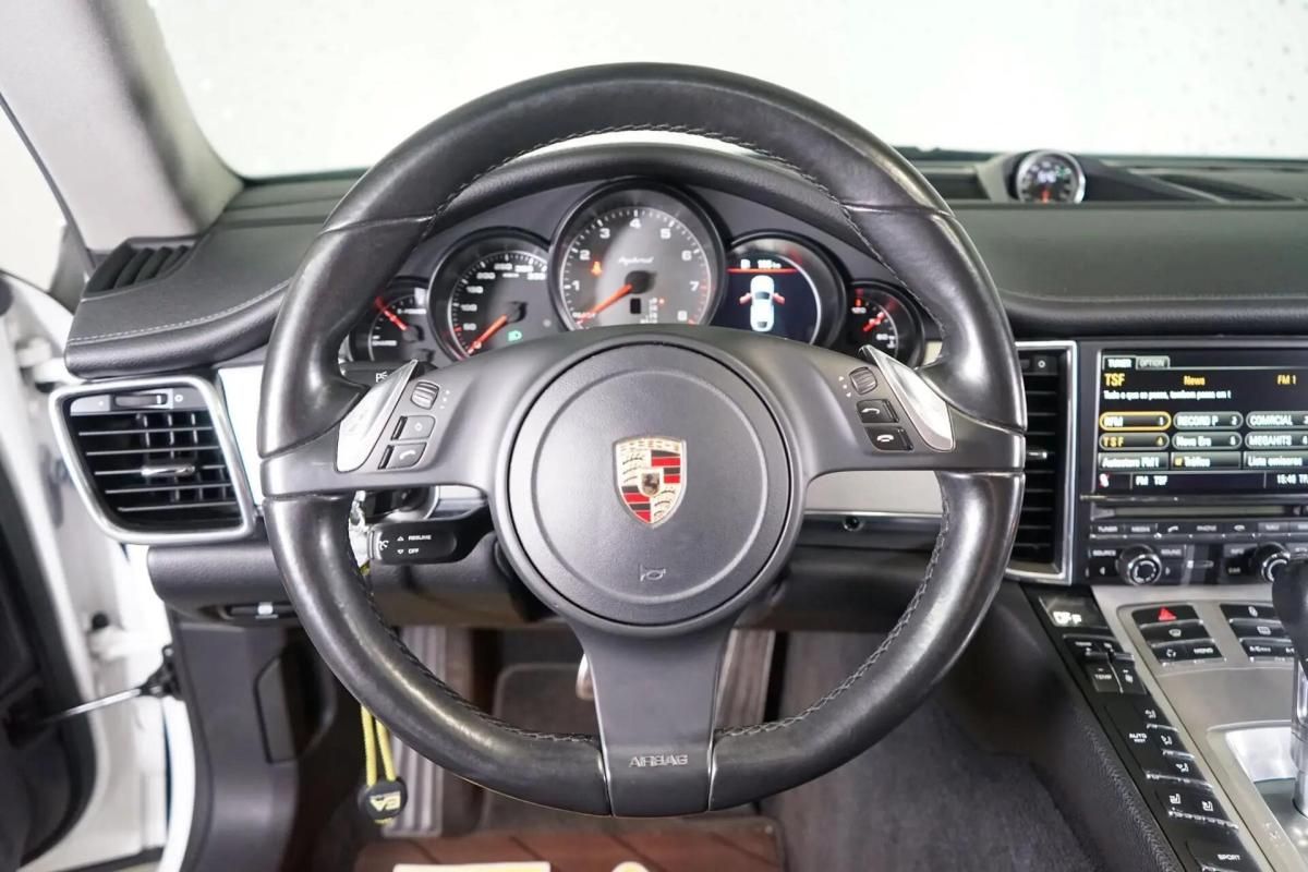 porsche-panamera-2013-hibrido-a-gasolina-2995cc